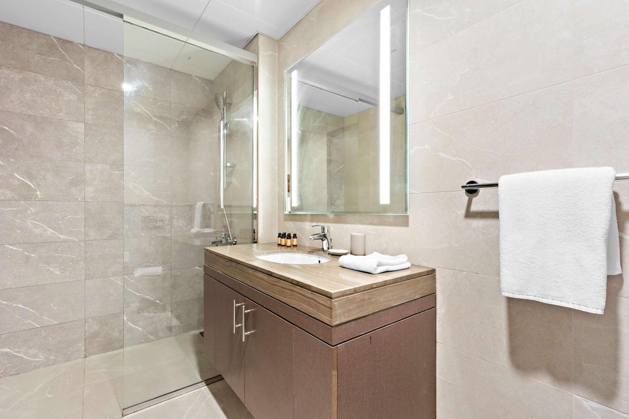 Silkhaus Chic 1bdr At Najmat Near Reem Park Abou Dabi
