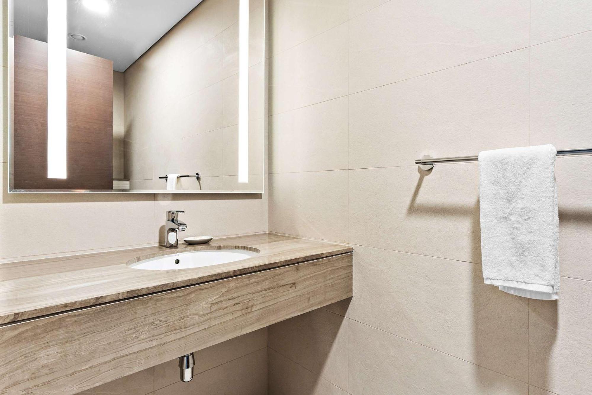 Silkhaus Chic 1bdr At Najmat Near Reem Park * Abou Dabi